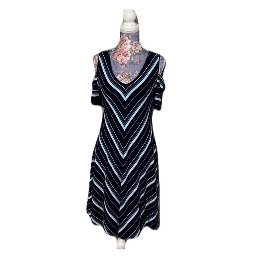 White House Black Market Navy Blue Chevron Cold Shoulder V-Neck Dress Small‎